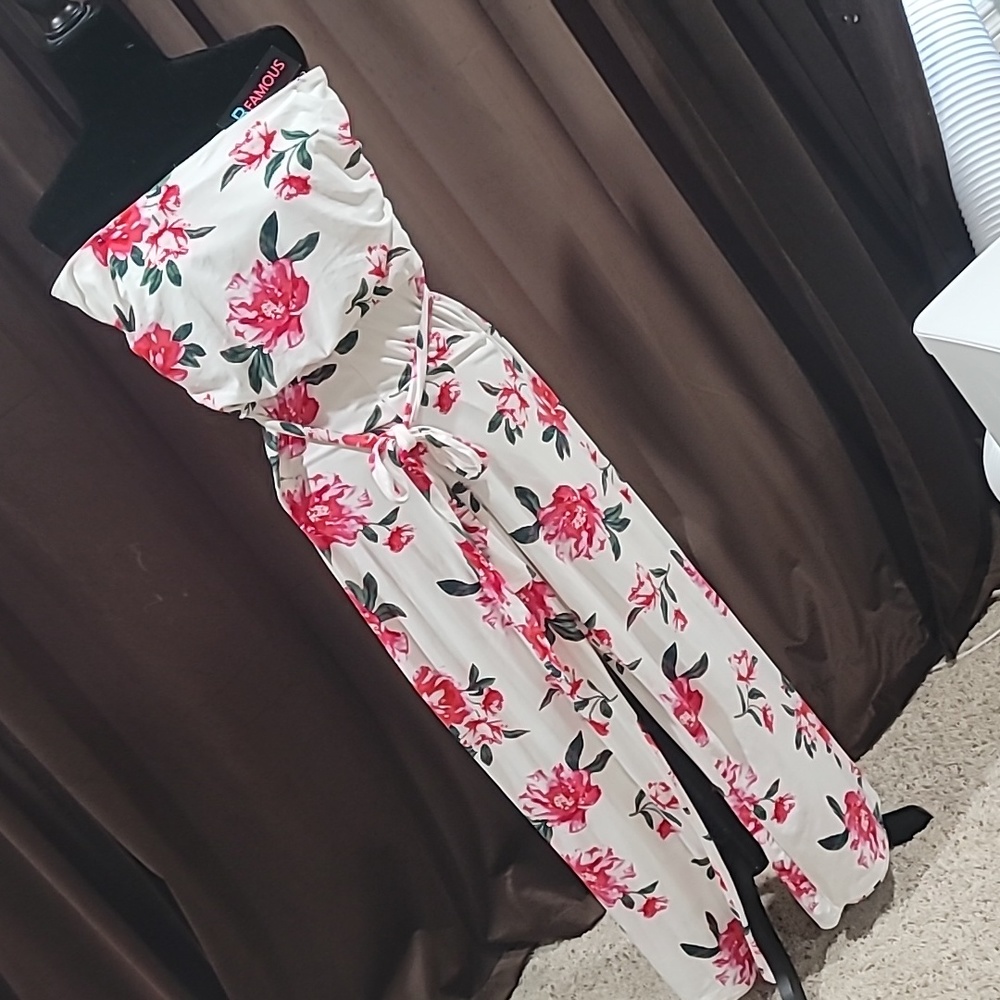 Floral sleeveless jumpsuit